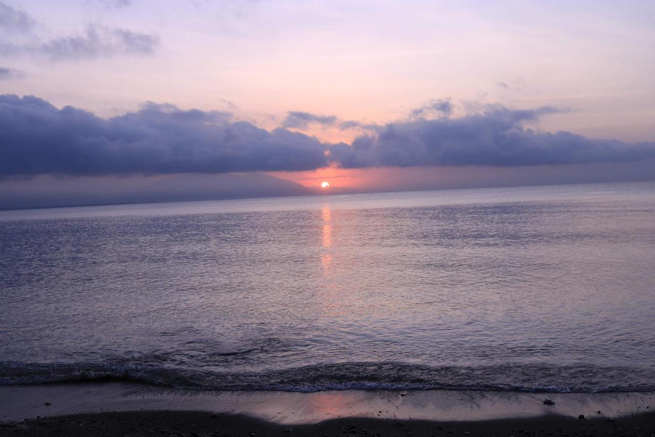 Aundanao Oasis Beach Samal Exteriör bild